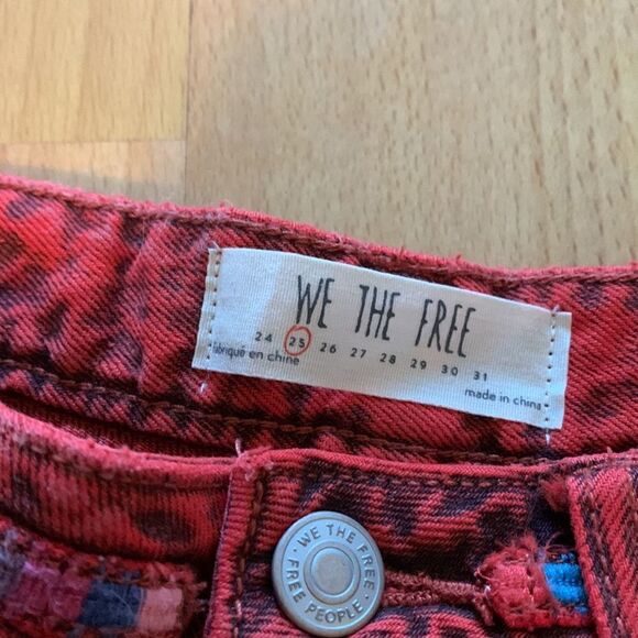 Free People Sunbreak Frayed Denim Shorts - Picture 7 of 9